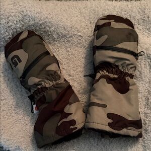 Burton Camouflage Winter mittens